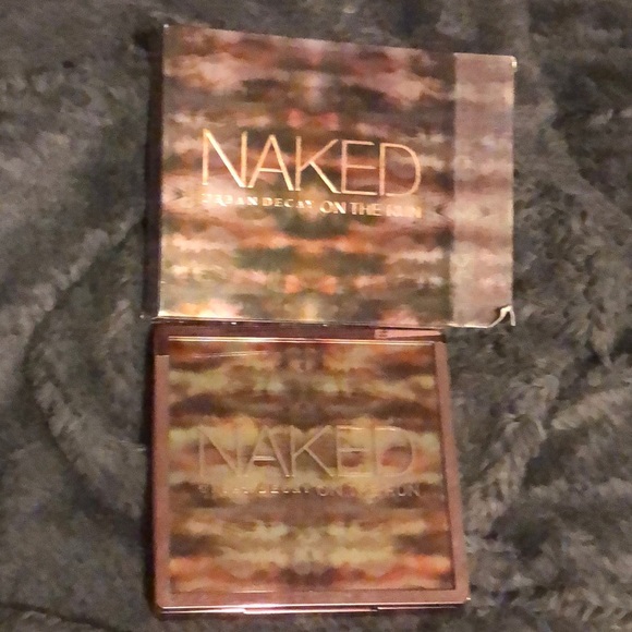 Urban Decay NAKED ON THE RUN - Picture 3 of 5